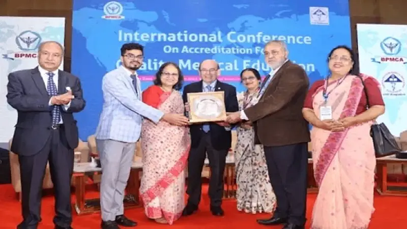কৃত্তিম বুদ্ধিমত্তা চিকিৎসা শিক্ষায় বিপ্লব এনেছে কৃত্তিম বুদ্ধিমত্তা চিকিৎসা শিক্ষায় বিপ্লব এনেছে