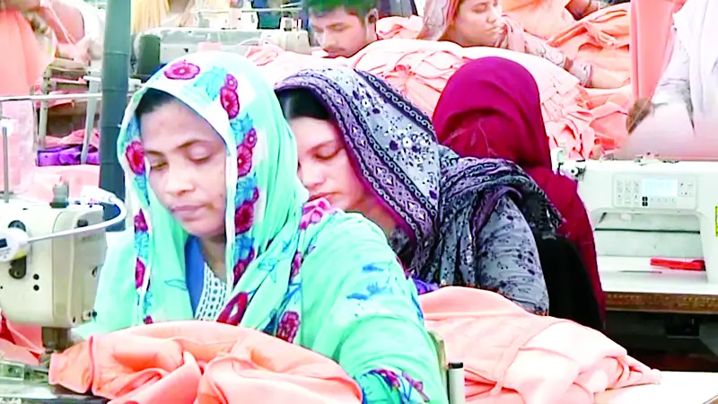 পোশাক রপ্তানিতে দ্বিতীয় শীর্ষ স্থানে বাংলাদেশ
