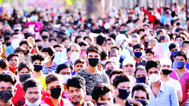 শ্রমবাজারে তরুণ কর্মী শ্রমবাজারে তরুণ কর্মী