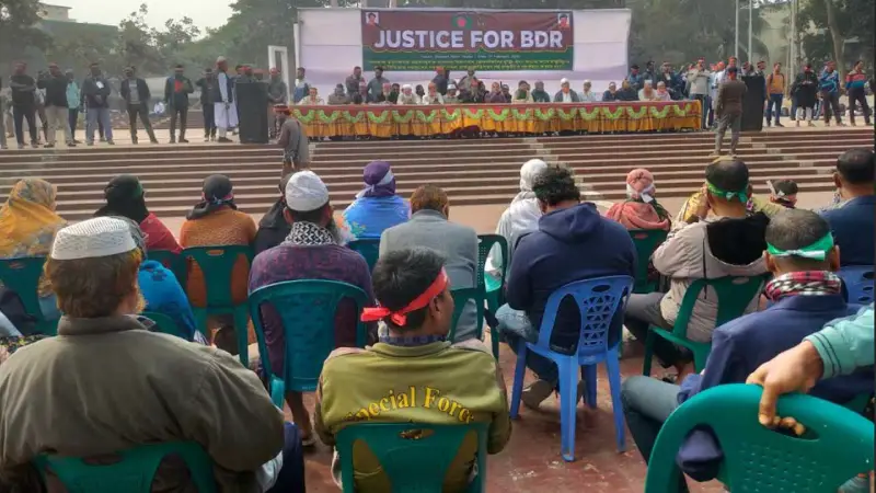 যে ৬ কারণে শহীদ মিনারে চাকরিচ্যুত বিডিআর সদস্যরা যে ৬ কারণে শহীদ মিনারে চাকরিচ্যুত বিডিআর সদস্যরা