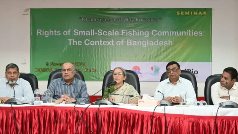 ইলিশ মাছ ধরা নিষিদ্ধের সময় ভারতের জেলেরা অবৈধভাবে তা ধরে নিয়ে যায়: মৎস্য ও প্রাণিসম্পদ উপদেষ্টা ইলিশ মাছ ধরা নিষিদ্ধের সময় ভারতের জেলেরা অবৈধভাবে তা ধরে নিয়ে যায়: মৎস্য ও প্রাণিসম্পদ উপদেষ্টা