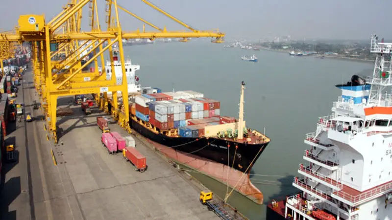 চট্টগ্রাম বন্দরে পৌঁছল ১৫ স্ট্যাডেল ক্যারিয়ার, গতিশীলতা আসবে কাজে চট্টগ্রাম বন্দরে পৌঁছল ১৫ স্ট্যাডেল ক্যারিয়ার, গতিশীলতা আসবে কাজে