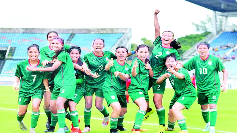 ইতিহাস গড়ে এশিয়া কাপে বাংলাদেশের মেয়েরা