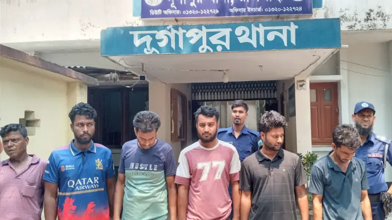 রাজশাহীর বিএনপি কর্মী মকবুল হত্যার ৫ আসামিকে আদালতে সোপর্দ, রিমান্ডের আবেদন রাজশাহীর বিএনপি কর্মী মকবুল হত্যার ৫ আসামিকে আদালতে সোপর্দ, রিমান্ডের আবেদন