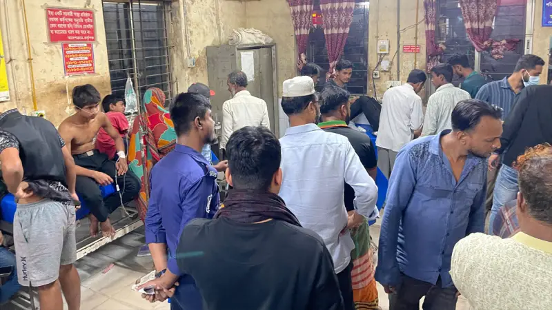ফেসবুকে হাহা রিয়েক্ট দেওয়ায় ছুরিকাঘাত, আহত ৪ ফেসবুকে হাহা রিয়েক্ট দেওয়ায় ছুরিকাঘাত, আহত ৪