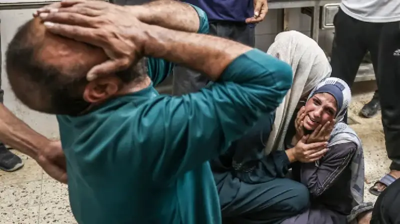 গাজার ত্রাণকেন্দ্রে ইসরায়েলি গুলি: নিহত অন্তত ২৭, আহত ৯০ গাজার ত্রাণকেন্দ্রে ইসরায়েলি গুলি: নিহত অন্তত ২৭, আহত ৯০
