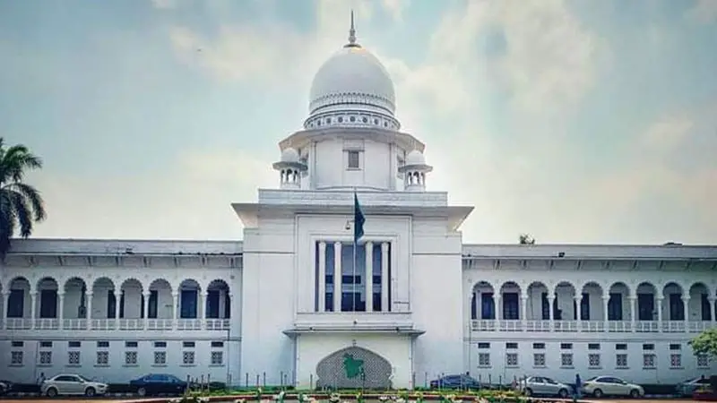 হেলিকপ্টার থেকে গুলি বর্ষনকারী-নির্দেশদাতা সবাই অপরাধী: হাইকোর্ট হেলিকপ্টার থেকে গুলি বর্ষনকারী-নির্দেশদাতা সবাই অপরাধী: হাইকোর্ট