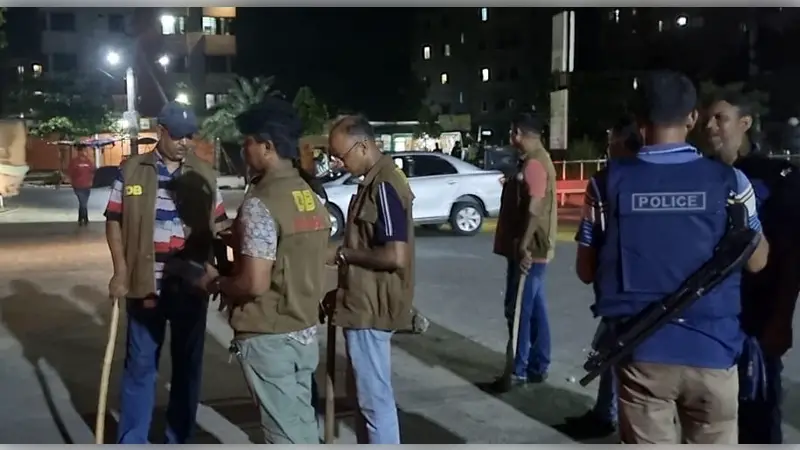 নরসিংদীতে বিএনপির দুই গ্রুপের সংঘর্ষে ওসিসহ আহত ৪ নরসিংদীতে বিএনপির দুই গ্রুপের সংঘর্ষে ওসিসহ আহত ৪