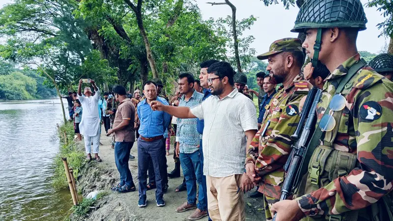 রামগতিতে ভুলুয়া নদী দখলমুক্ত করতে পানি উন্নয়ন বোর্ডের উচ্ছেদ অভিযান রামগতিতে ভুলুয়া নদী দখলমুক্ত করতে পানি উন্নয়ন বোর্ডের উচ্ছেদ অভিযান