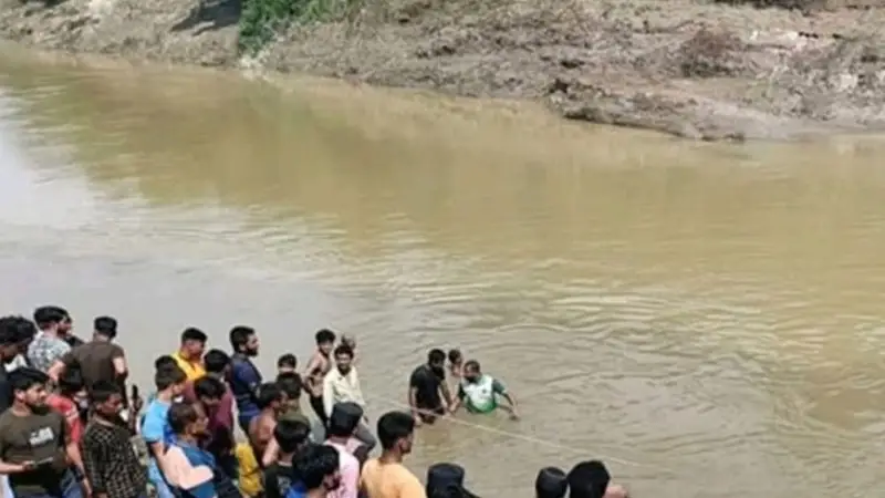 গোসল করতে নেমে শিশু নিখোঁজ, ৫ ঘণ্টা পর মরদেহ উদ্ধার 