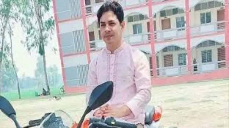 অটোরিকশা-মোটরসাইকেল মুখোমুখি সংঘর্ষে যুবকের মৃত্যু অটোরিকশা-মোটরসাইকেল মুখোমুখি সংঘর্ষে যুবকের মৃত্যু