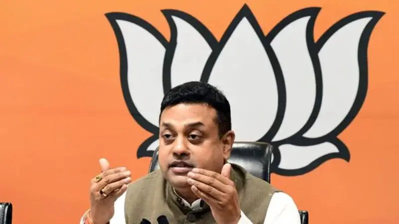 ইউনুস সরকারের আচরণ ঠিক নয়: আন্তর্জাতিক নিন্দার আহ্বান বিজেপির ইউনুস সরকারের আচরণ ঠিক নয়: আন্তর্জাতিক নিন্দার আহ্বান বিজেপির