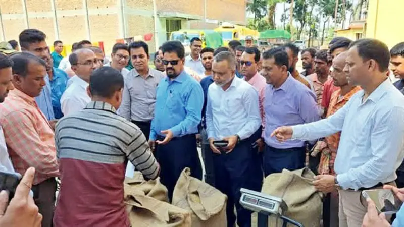 হবিগঞ্জে ৩২ হাজার টন ধান ও চাল সংগ্রহ হবে, কর্মসূচি উদ্বোধন হবিগঞ্জে ৩২ হাজার টন ধান ও চাল সংগ্রহ হবে, কর্মসূচি উদ্বোধন