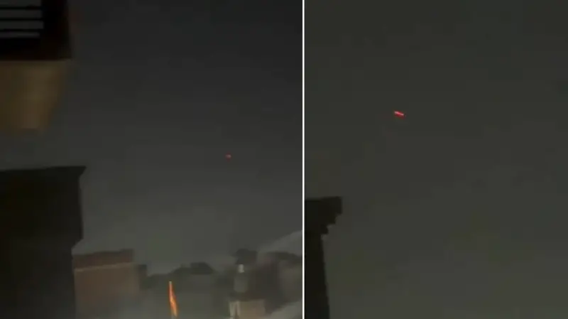 জম্মু-কাশ্মীরে সাইরেন ও ব্ল্যাকআউট জম্মু-কাশ্মীরে সাইরেন ও ব্ল্যাকআউট