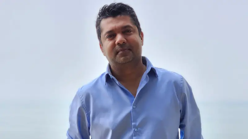 অতি রমণী না পায় ঘর: শাহরিয়ার নাজিম জয় অতি রমণী না পায় ঘর: শাহরিয়ার নাজিম জয়