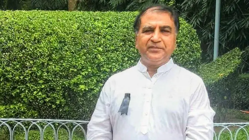 শিক্ষার্থীদের ‘রাজাকার’ বলা জাবির সেই শিক্ষক বরখাস্ত শিক্ষার্থীদের ‘রাজাকার’ বলা জাবির সেই শিক্ষক বরখাস্ত