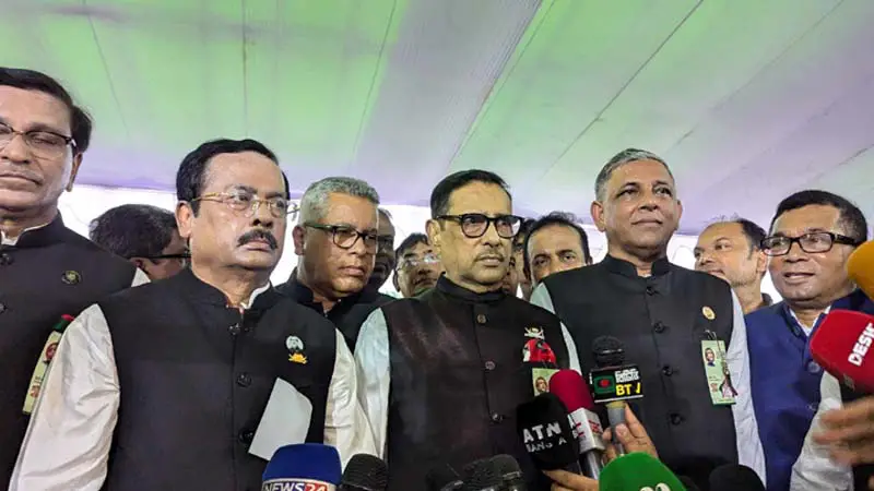 আমাদের চলার পথে প্রধান বাধা বর্ণচোরা বিএনপি আমাদের চলার পথে প্রধান বাধা বর্ণচোরা বিএনপি
