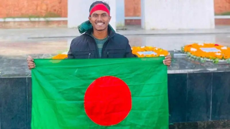 নতুন বাংলাদেশের স্বাধীনতা দিবস ৫ আগস্ট, কোনোভাবেই ৮ আগস্ট নয়: রাফি নতুন বাংলাদেশের স্বাধীনতা দিবস ৫ আগস্ট, কোনোভাবেই ৮ আগস্ট নয়: রাফি