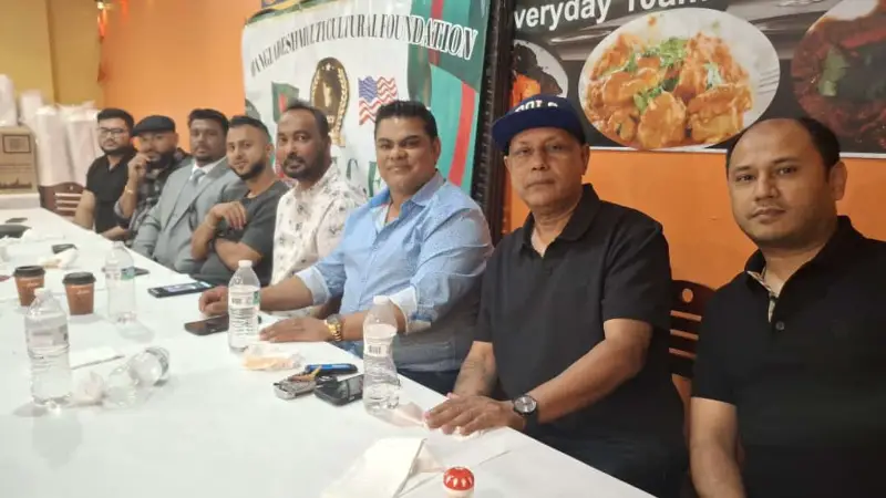ইংলিশ সংস্কৃতির মাঝে বাঙালী সন্তানরা যেন হারিয়ে না যায়, এ নিয়ে মিশিগানে অনুষ্ঠিত হতে যাচ্ছে ব্যতিক্রমী দু’দিন ব্যাপী ‘দেশী সামার জাম মেলা’ ইংলিশ সংস্কৃতির মাঝে বাঙালী সন্তানরা যেন হারিয়ে না যায়, এ নিয়ে মিশিগানে অনুষ্ঠিত হতে যাচ্ছে ব্যতিক্রমী দু’দিন ব্যাপী ‘দেশী সামার জাম মেলা’