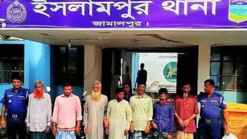 জামালপুরে জমি দখলকে কেন্দ্র করে গ্রামবাসীর সংঘর্ষ, আটক ৬ জামালপুরে জমি দখলকে কেন্দ্র করে গ্রামবাসীর সংঘর্ষ, আটক ৬