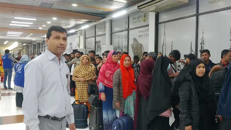 লেবানন থেকে এবার ফিরলেন ৭০ বাংলাদেশি লেবানন থেকে এবার ফিরলেন ৭০ বাংলাদেশি