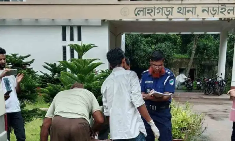 নড়াইলে জমি নিয়ে বিরোধে কুপিয়ে হত্যা নড়াইলে জমি নিয়ে বিরোধে কুপিয়ে হত্যা