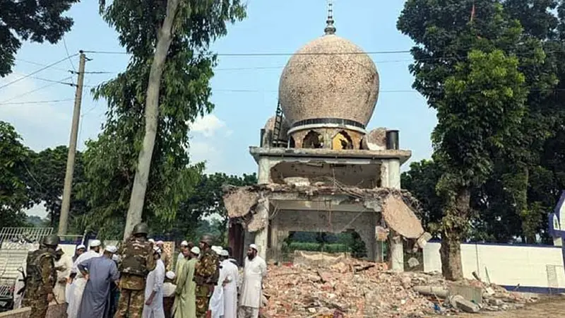 মাজারে হামলায় জড়িতদের বিরুদ্ধে কঠোর ব্যবস্থা নেবে সরকার