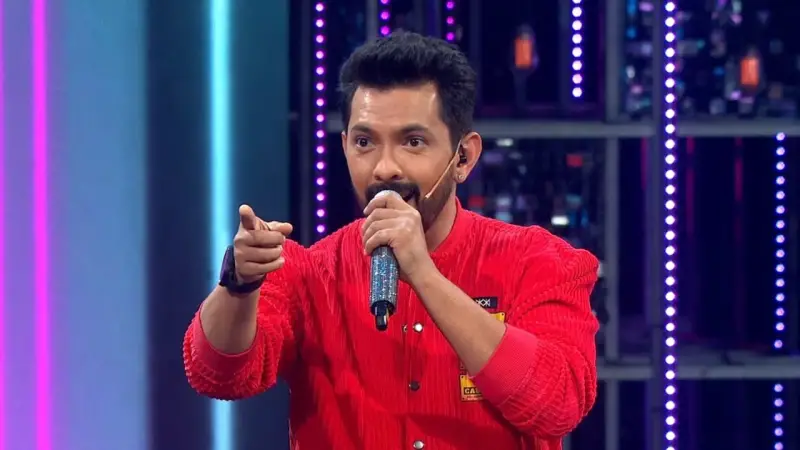 তাল গানে অসাধারণ সুরে আদিত্য, ফেসবুকে ভাইরাল ভিডিও তাল গানে অসাধারণ সুরে আদিত্য, ফেসবুকে ভাইরাল ভিডিও