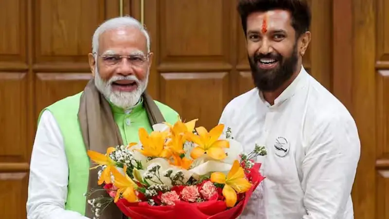 ব্যর্থ অভিনেতা থেকে মোদির মন্ত্রিসভায়, কেমন ছিল চিরাগের উত্থান?