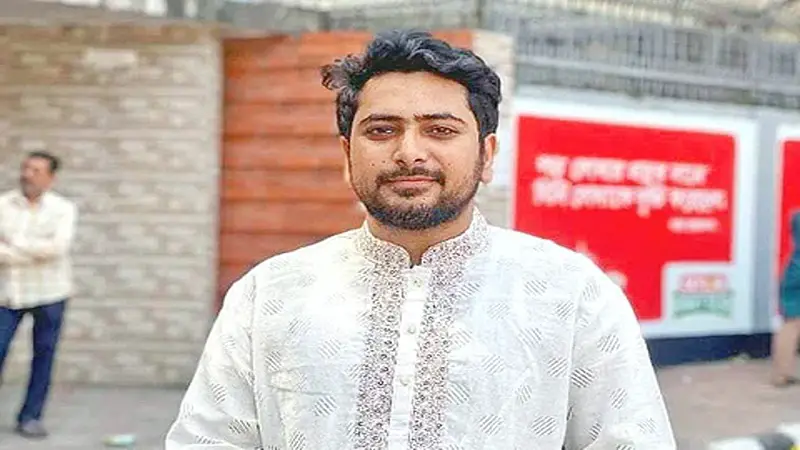 ফ্যাসিবাদ রাজপথে পরাজিত হয়ে এখন অনলাইনে : তথ্য উপদেষ্টা ফ্যাসিবাদ রাজপথে পরাজিত হয়ে এখন অনলাইনে : তথ্য উপদেষ্টা