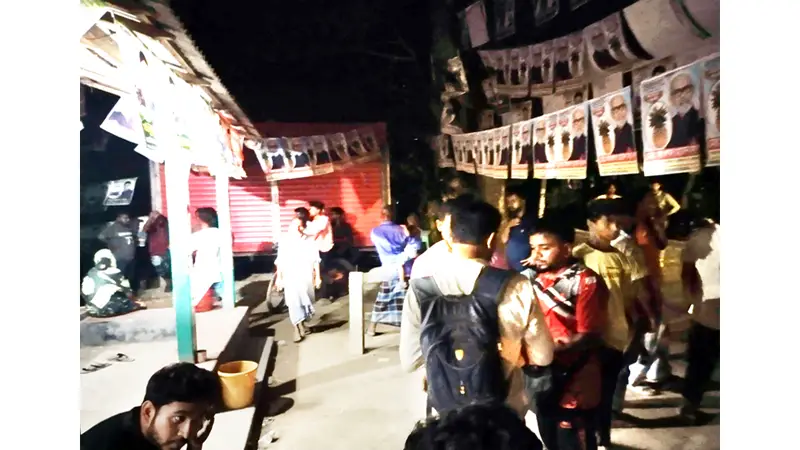 তৃতীয় ধাপের নির্বাচন জমে উঠেছে তৃতীয় ধাপের নির্বাচন জমে উঠেছে