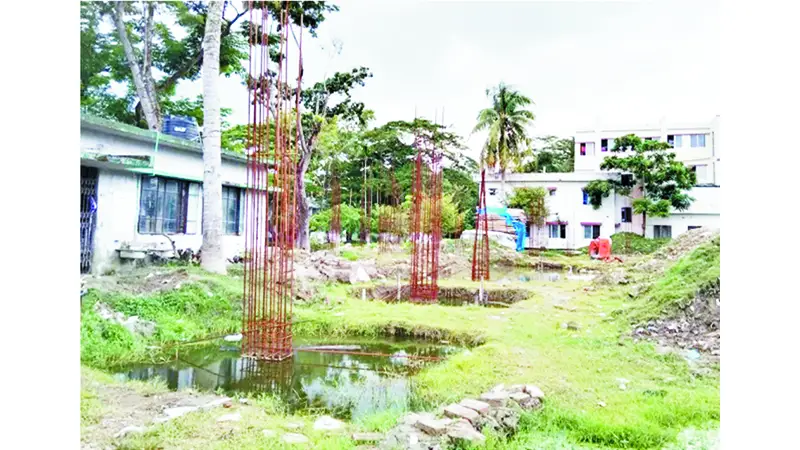 ৫০ শয্যার মুলাদী স্বাস্থ্য কমপ্লেক্স চলছে ১৯ বেডে ৫০ শয্যার মুলাদী স্বাস্থ্য কমপ্লেক্স চলছে ১৯ বেডে