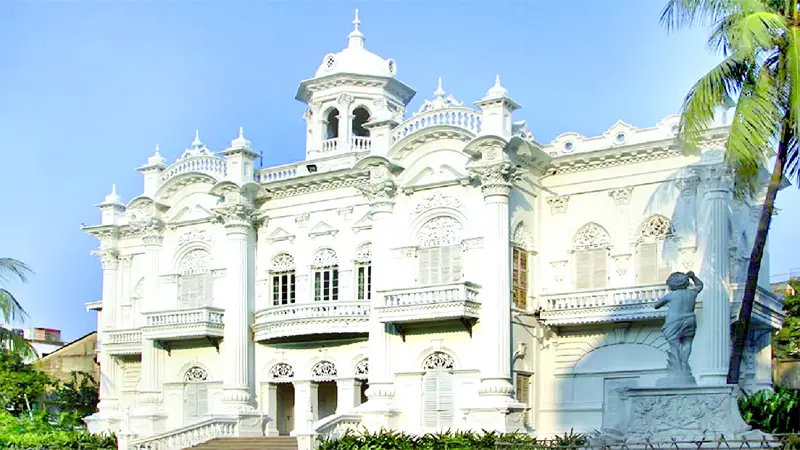 দর্শনার্থীদের অপেক্ষায় ঐতিহাসিক রোজ গার্ডেন দর্শনার্থীদের অপেক্ষায় ঐতিহাসিক রোজ গার্ডেন