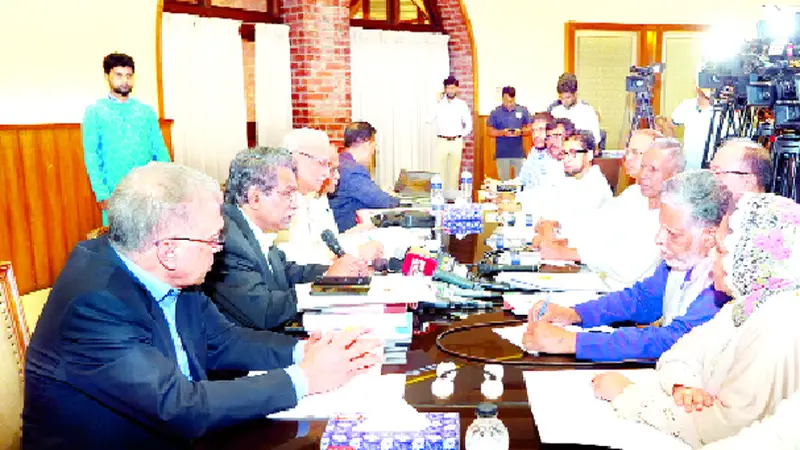 রাষ্ট্র পুনর্গঠনে সব দল ও জোট নিজ নিজ অবস্থান থেকে ছাড় দেবে রাষ্ট্র পুনর্গঠনে সব দল ও জোট নিজ নিজ অবস্থান থেকে ছাড় দেবে