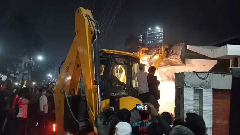 জিয়াউর রহমানের বাড়ি ভাঙতে হাসিনার বুক কাঁপে নাই, ৩২ ভাঙতে আমাদেরও কাঁপবে না জিয়াউর রহমানের বাড়ি ভাঙতে হাসিনার বুক কাঁপে নাই, ৩২ ভাঙতে আমাদেরও কাঁপবে না