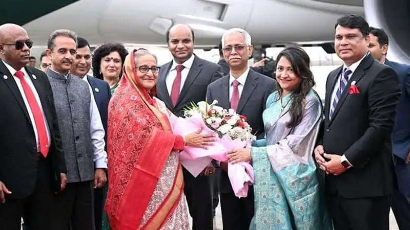 নয়াদিল্লি পৌঁছেছেন প্রধানমন্ত্রী নয়াদিল্লি পৌঁছেছেন প্রধানমন্ত্রী