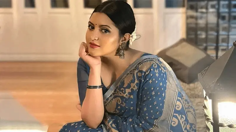 ‘আল্লাহ! কি করবো আমি, বুকের ভেতরে দুমরে মুচরে যাচ্ছে’ ‘আল্লাহ! কি করবো আমি, বুকের ভেতরে দুমরে মুচরে যাচ্ছে’