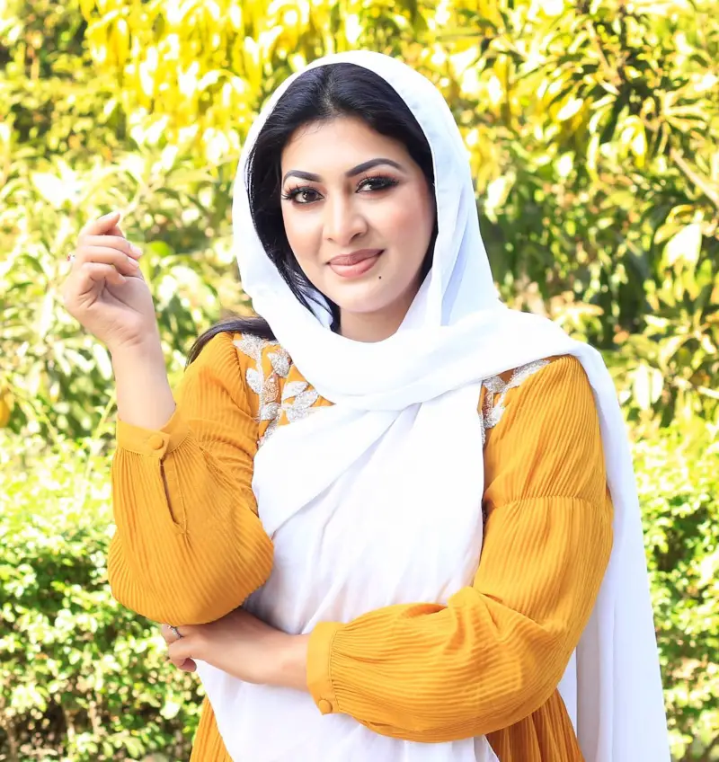 দুবাইয়ের শেখরা আমাকে পাঁচ নম্বর বউ করতে চায়: প্রিয়াঙ্কা দুবাইয়ের শেখরা আমাকে পাঁচ নম্বর বউ করতে চায়: প্রিয়াঙ্কা