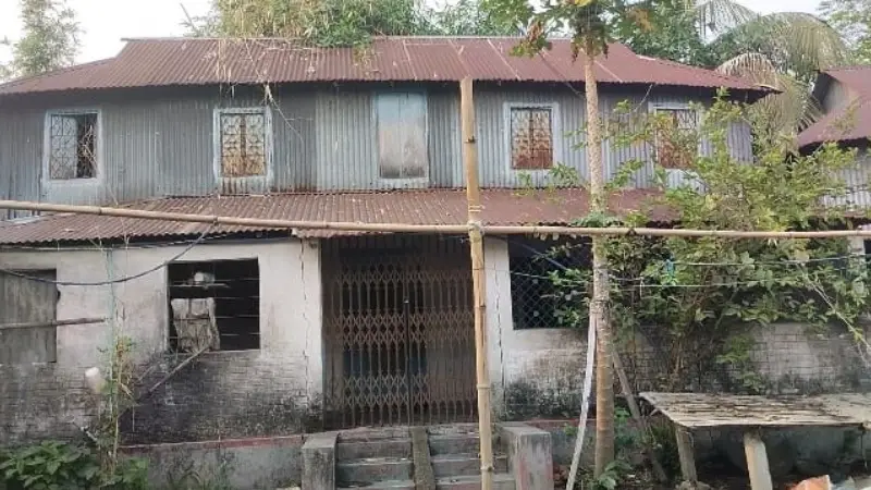 ধামরাইয়ে জামিনে এসে মামলা তুলে নিতে বাদীকে হুমকি! ধামরাইয়ে জামিনে এসে মামলা তুলে নিতে বাদীকে হুমকি!