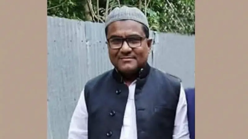 আদমদীঘিতে আওয়ামী লীগ নেতা সাবেক কাউন্সিলর রতন গ্রেপ্তার আদমদীঘিতে আওয়ামী লীগ নেতা সাবেক কাউন্সিলর রতন গ্রেপ্তার