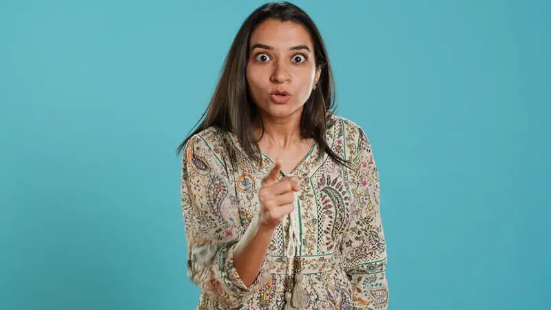 বয়স বাড়লে খিটখিটে মেজাজ? মহিলাদের রাগের কারণ জানালেন গবেষকেরা বয়স বাড়লে খিটখিটে মেজাজ? মহিলাদের রাগের কারণ জানালেন গবেষকেরা