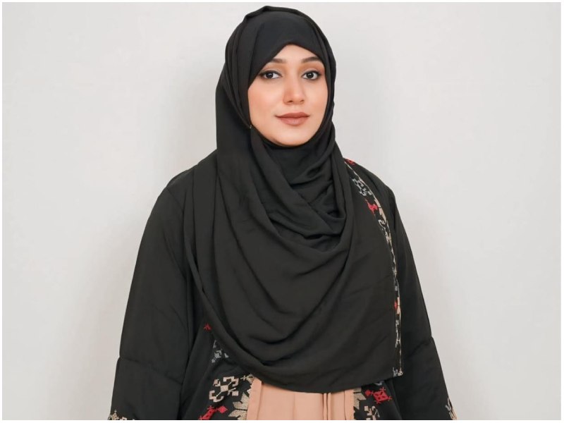 হিজাব ও বোরকা: আধুনিক নারী ও ইসলামী চেতনার মেলবন্ধন হিজাব ও বোরকা: আধুনিক নারী ও ইসলামী চেতনার মেলবন্ধন