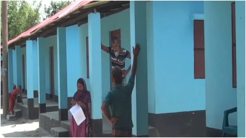 ভূমিহীনদের তালিকায় বিত্তশালীদের নাম, বরাদ্দে অনিয়মের অভিযোগ ভূমিহীনদের তালিকায় বিত্তশালীদের নাম, বরাদ্দে অনিয়মের অভিযোগ