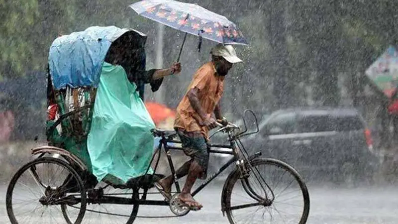 বঙ্গোপসাগরে লঘুচাপ, ভারী বৃষ্টির আভাস বঙ্গোপসাগরে লঘুচাপ, ভারী বৃষ্টির আভাস
