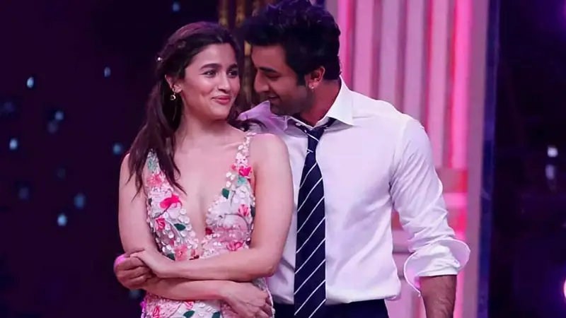 যে কারণে রণবীর-আলিয়া একসাথে নেই যে কারণে রণবীর-আলিয়া একসাথে নেই