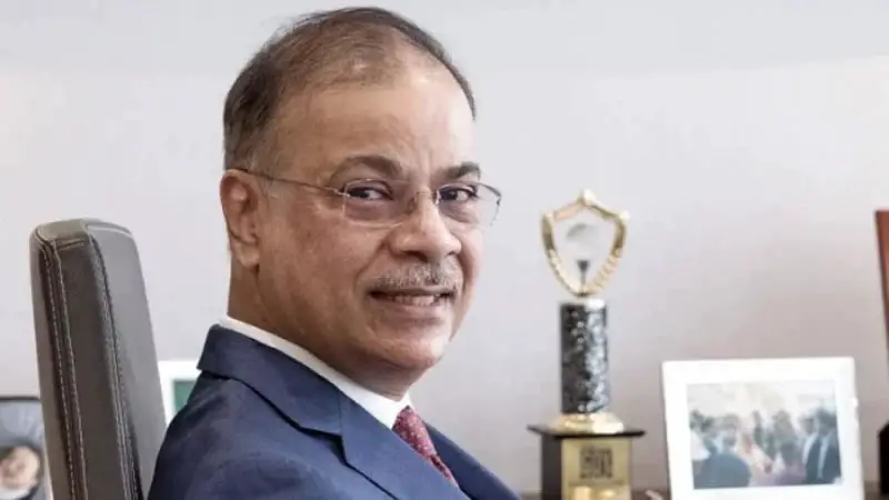 সামিটের আজিজ খানের ব্যাংক হিসাব স্থগিত সামিটের আজিজ খানের ব্যাংক হিসাব স্থগিত