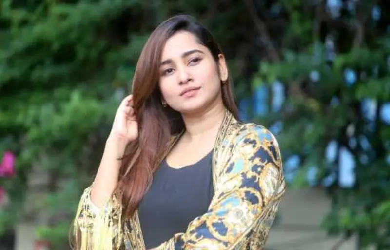 ছোট্ট পরী আতিয়া, আসছে ভালোবাসার গান নিয়ে ছোট্ট পরী আতিয়া, আসছে ভালোবাসার গান নিয়ে