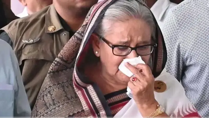 ভারতে থাকার বৈধ মেয়াদ শেষ আজ, কী ঘটবে হাসিনার ভাগ্যে? ভারতে থাকার বৈধ মেয়াদ শেষ আজ, কী ঘটবে হাসিনার ভাগ্যে?