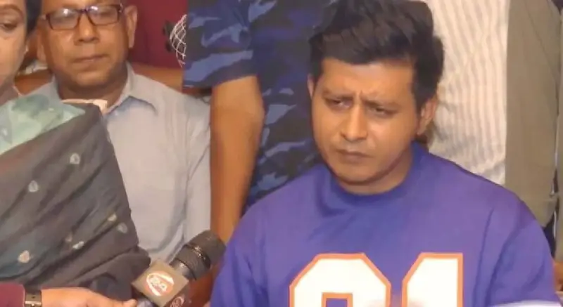 ধর্ষণের হুমকির অভিযোগে মুখ খুললেন অভিনেতা শামীম হাসান সরকার ধর্ষণের হুমকির অভিযোগে মুখ খুললেন অভিনেতা শামীম হাসান সরকার