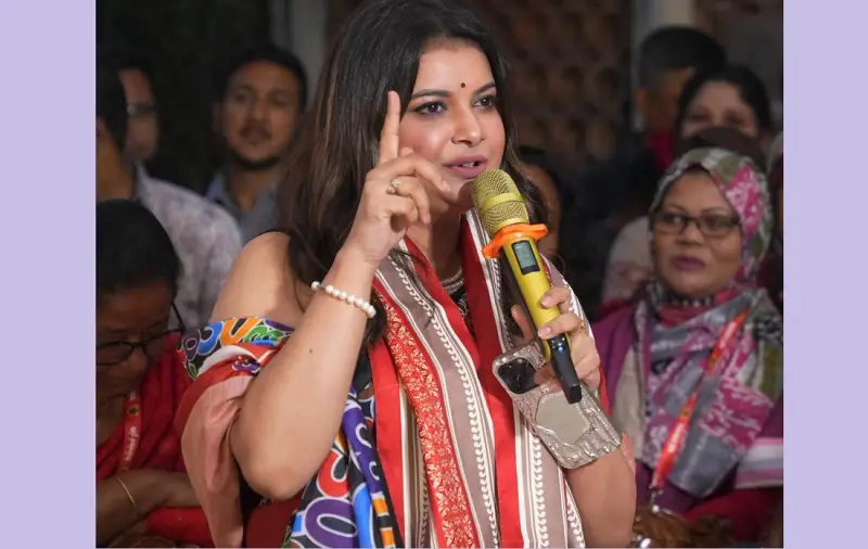 ছবি বিকৃত করা যায়, কিন্তু কাউকে মুছে ফেলা যায় না: শবনম ফারিয়া ছবি বিকৃত করা যায়, কিন্তু কাউকে মুছে ফেলা যায় না: শবনম ফারিয়া